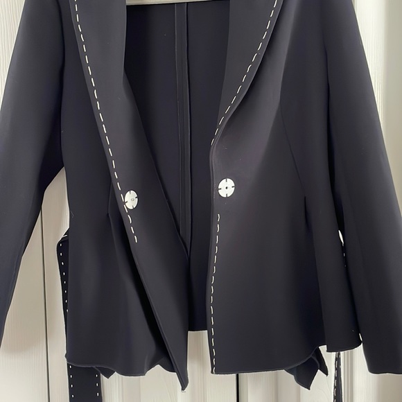 Jacket - Picture 4 of 5